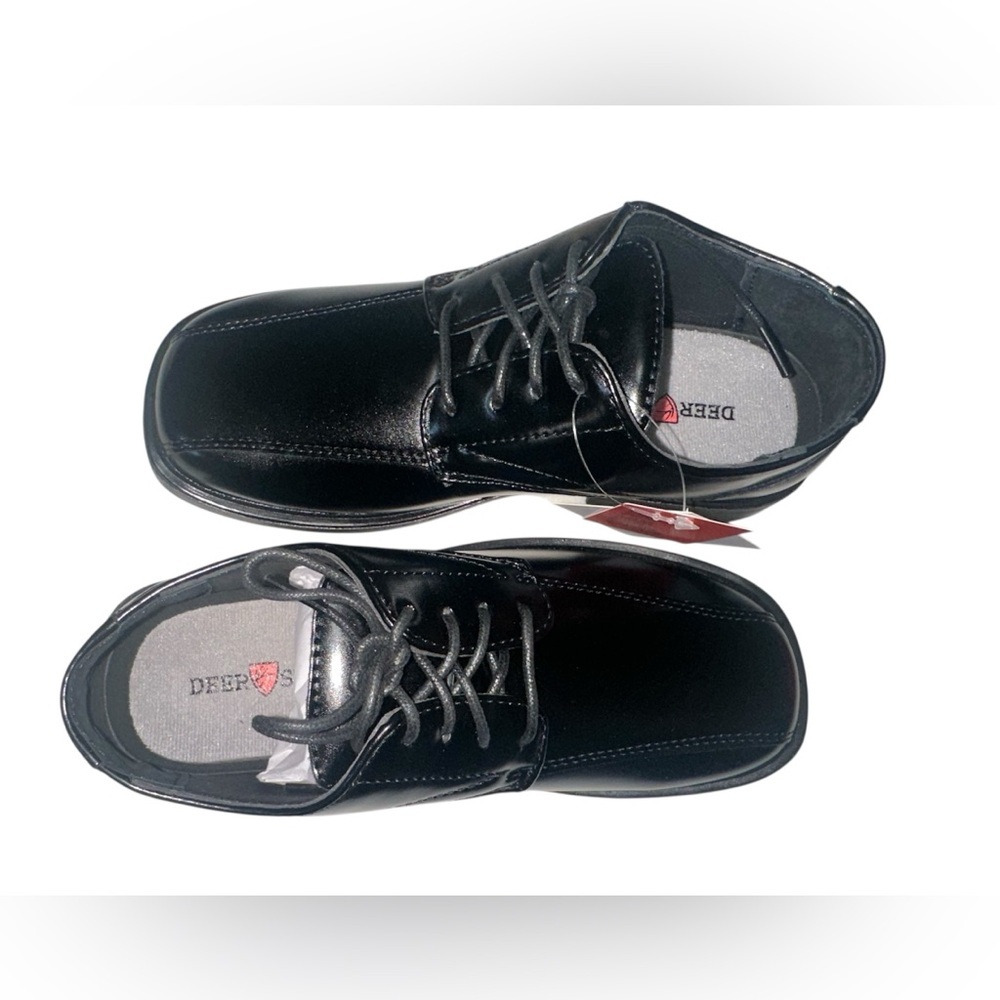 Deer Stags Shiny Black Dress Shoes size 2 1/2. (#69)